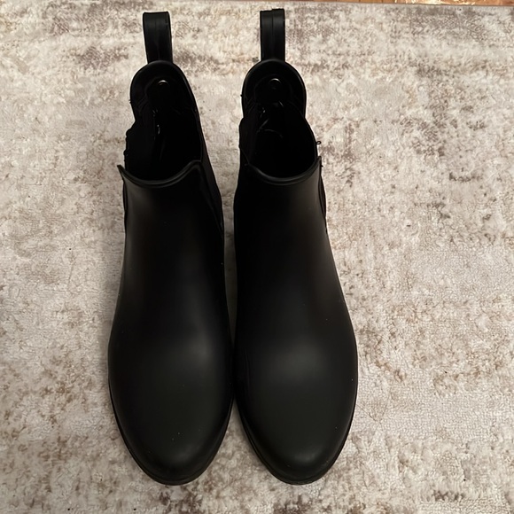 Sam Edelman Tinsleys Rain Boot - Picture 3 of 7